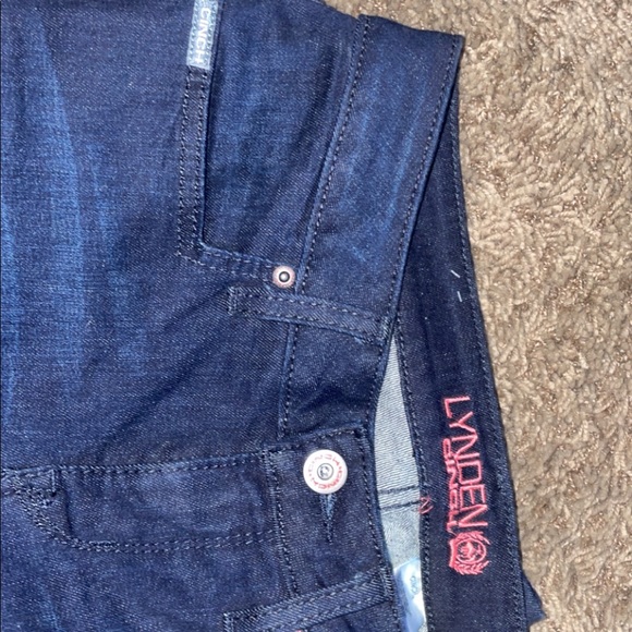 Only worn twice. Slight distressing from dragging due to the length. Size 3 - Picture 2 of 5